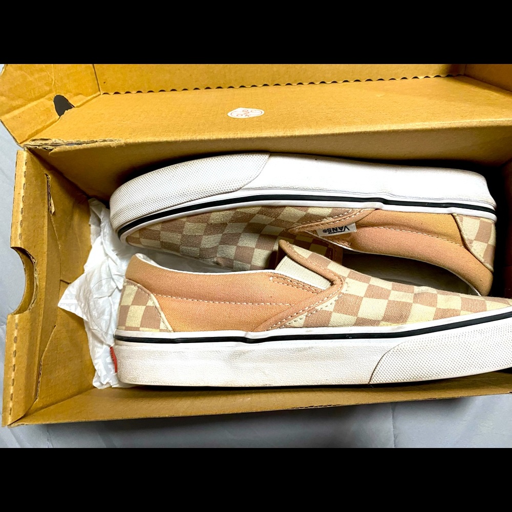 Tan/ blush pink checkered Slip on vans